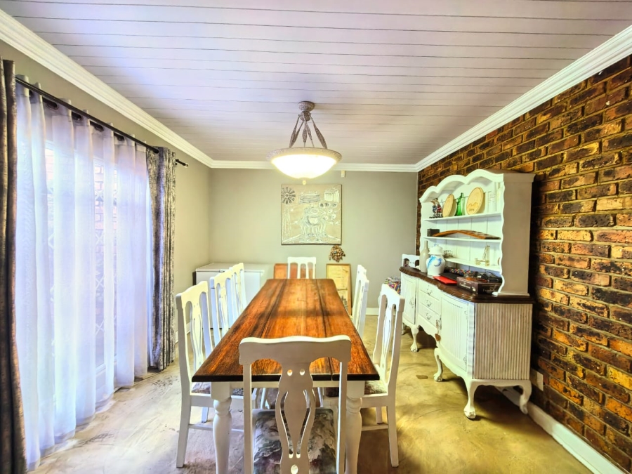 5 Bedroom Property for Sale in Vaalpark Free State